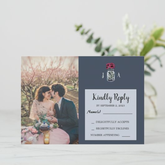Rustieke metson blauwe foto trouw RSVP kaart (Staand voorkant)