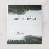 Rustieke mistige dennenbomen regenwoud bruiloft plaatskaartje (Buitenkant ongevouwen)