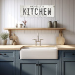 Rustieke moderne boerderij keuken & stad lang canvas afdruk<br><div class="desc">Verhoog uw leefruimte met onze prachtige Stretched Canvas Wall Art Kitchen Sign, waar tijdloze charme voldoet aan de moderne esthetiek van de boerderij. Dit kunstwerk combineert moeiteloos rustieke elegantie met een industriële rand, met een faux gebarsten en verdrietige off-white achtergrond die een gevoel van geschiedenis uitstraalt door scherpe verf en...</div>