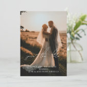 Rustieke Moderne Script Huwelijksfoto Save the Dat Kaart (Staand voorkant)