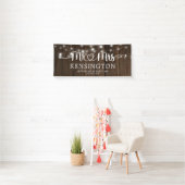 Rustieke Mr Mrs Hart Script Letters Houten Trouwfe Spandoek (Insitu)