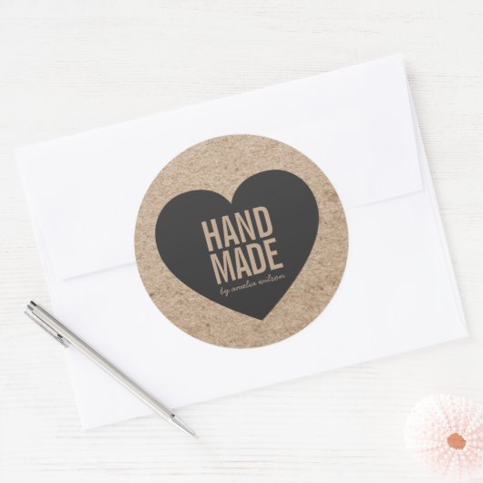 Rustieke namaak-kraft en grijze handgemaakte hartj ronde sticker (Envelop)