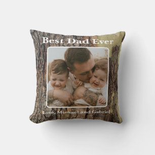 Rustieke natuurlijke noodlijdende bomen met boomsc kussen