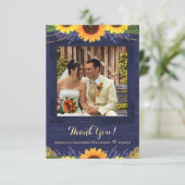 Rustieke Navy Wood Lights Zonnebloem bruiloft foto Bedankkaart (Staand voorkant)