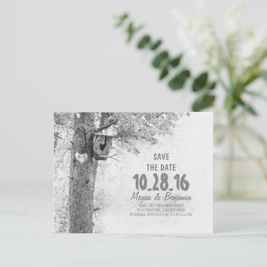 Rustieke oude boom zwart & wit save the date aankondigingskaart (Staand voorkant)