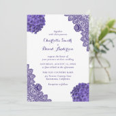 Rustieke Paarse Bloemen Kant Huwelijksuitnodiging Kaart (Staand voorkant)