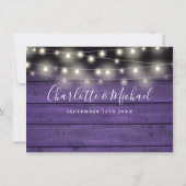 Rustieke Paarse Houten Strijklichten Bruiloft Deta Kaart (Achterkant)