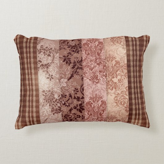 Rustieke Patchwork Plaid en Bloemendamasker Accent Kussen (Voorkant)