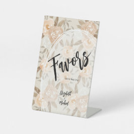 Rustieke perzik bloemen gunsten bruiloft reclamebord met voetstuk