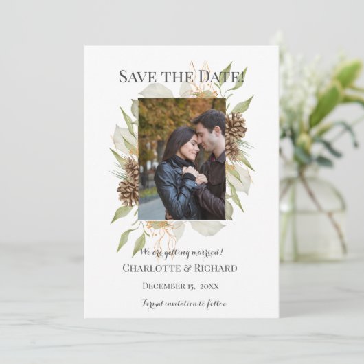 Rustieke Pinecones Verloving Foto Opslaan van de D Save The Date (Staand voorkant)