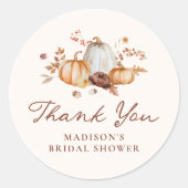 Rustieke pompoen bloemige bruidsshower bedankje ronde sticker (Voorkant)