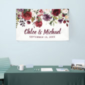 Rustieke rode en roze bloemige gepersonaliseerde b spandoek (Beurs)