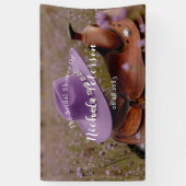 Rustieke Romance: zadel met een Petten Vrijgezelle Spandoek (Verticaal)