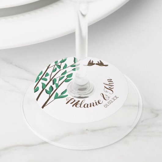 Rustieke romantische vogel boom groen koppels naam wijnglaslabel (Dichtbij)