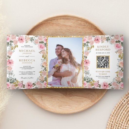 Rustieke roze en gouden bloemencode QR-code bruilo Drieluik Uitnodiging