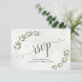 Rustieke Sage Groene bladeren Eenvoudige bruiloft RSVP Kaartje (Staand voorkant)
