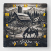 Rustieke schuur en paard in berglandschap vierkante klok (Voorkant)