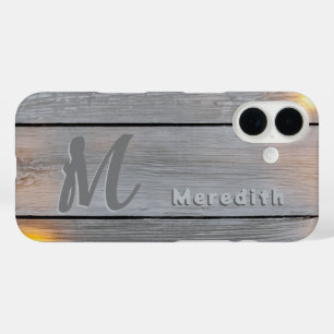 Rustieke schuur Hout Elegantie Landnaam Monogram iPhone 16 Hoesje