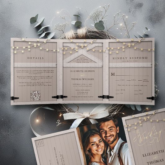 Rustieke schuur hout kalligrafie elegante foto bru drieluik uitnodiging