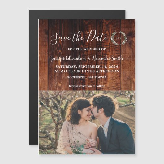 Rustieke schuur hout monogram foto Save the Date Magnetische Uitnodiging (Voorkant / Achterkant)