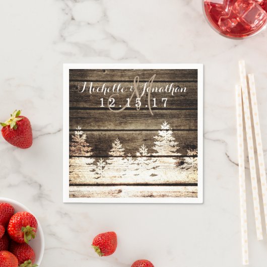 Rustieke schuur hout pijnbomen winter bruiloft ser servet (Insitu)