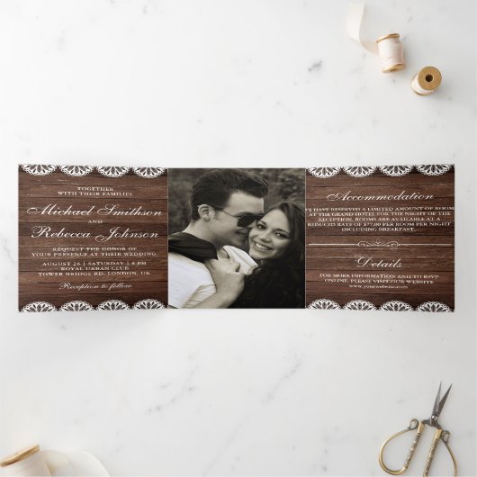 Rustieke Schuur Hout Scallop Kant Foto Huwelijk Drieluik Uitnodiging (Binnen)