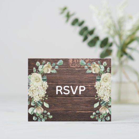 Rustieke schuur houten roos bloemige trouw-RSVP Uitnodiging Briefkaart (Staand voorkant)