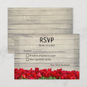 Rustieke schuur met rode tulpen antwoordkaart kaart (Voorkant / Achterkant)