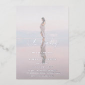 Rustieke Script Foto Modern Baby shower Folie Uitnodiging (Voorkant)