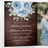 Rustieke Stoffige Blauwe Rozen Foto Schuur Houten  Drieluik Uitnodiging (Binnenzijde eerst)