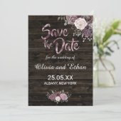 Rustieke stoffige Paarse Rozen Bloemen op Dark Woo Save The Date (Staand voorkant)