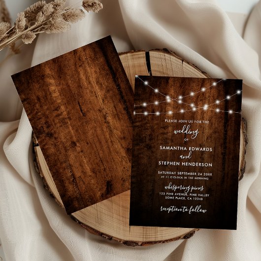 Rustieke String Lights & Wood Wedding Kaart