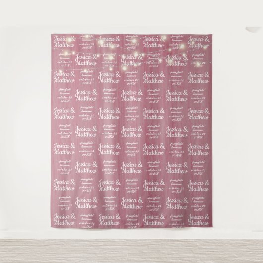 Rustieke trouw- pink achtergrond step en repeat wandkleed (Voorkant)