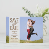 Rustieke  Typografie Foto Save the Date Kaart (Staand voorkant)