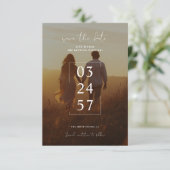 Rustieke unieke minimalistische digitale trouwfoto save the date (Staand voorkant)