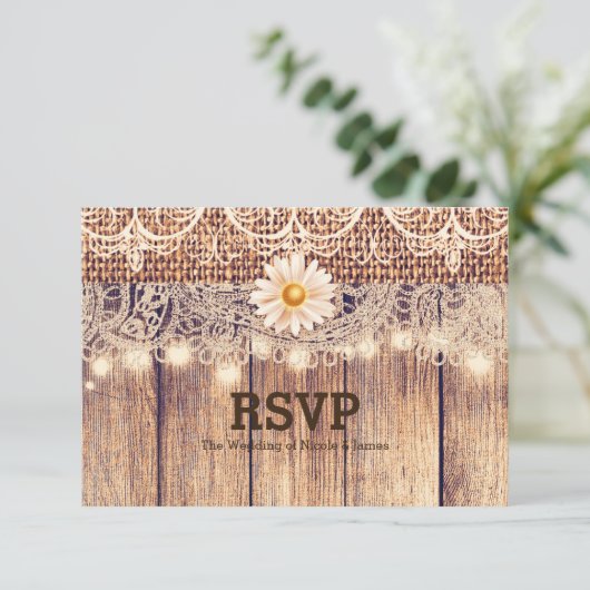 Rustieke verlichte Mason Jars Daisies & Lace RSVP- Kaart (Staand voorkant)