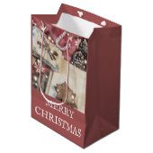 Rustieke vrolijke kerst middelgrote cadeautas (Voorkant Gekanteld)