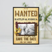 Rustieke Westerne bruiloft 🤠 GEZOCHT Foto Save The Date (Staand voorkant)