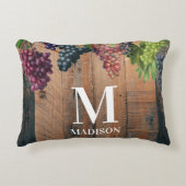 Rustieke Wijngaard Hout & Druiven Monogram Accent Kussen (Voorkant)