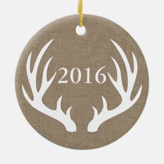 Rustieke witte herten gewei faux burlap familienaa keramisch ornament (Achterkant)