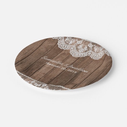 Rustieke witte kant en houten bruiloft papieren bordje (Gekanteld)