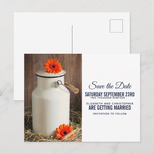 Rustieke Witte Melkkruik met Bloemen Save the Date Briefkaart (Voorkant / Achterkant)