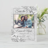 Rustieke Witte Rose Fotosjabloon Sla de datum op Aankondiging (Staand voorkant)