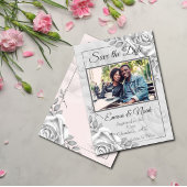 Rustieke Witte Rose Fotosjabloon Sla de datum op Aankondiging