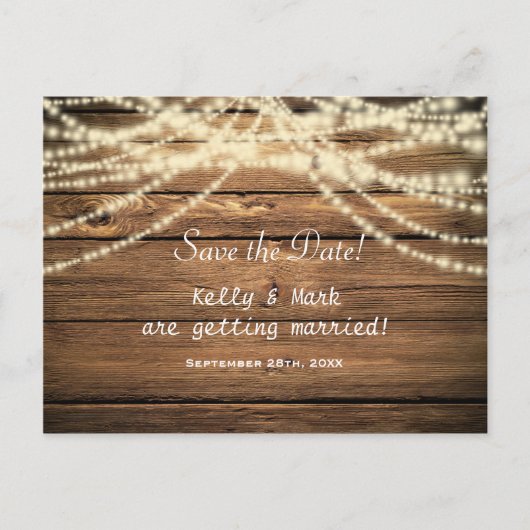 Rustieke Wood & String Lights Save The Date Briefk Aankondigingskaart (Voorkant)