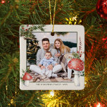 Rustieke Woodland Christmas Mushrooms Foto Keramisch Ornament<br><div class="desc">Voeg een gepersonaliseerde grillige cottagecore touch aan uw kerstboom met deze rustieke bos foto vakantie keepsake ornament met waterverf paddenstoelen versierd met takjes van dennen en hulst. Bekijk het collectie voor veel bijpassende producten of neem contact met me op via Zazzle Chat als je nog meer producten, andere kleurstellingen of...</div>