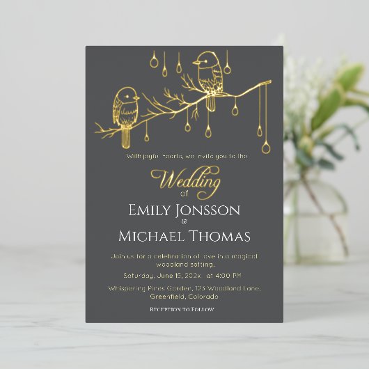 Rustieke Woodland Tortelduifjes Romantische bruilo Folie Uitnodiging (Staand Voorkant)