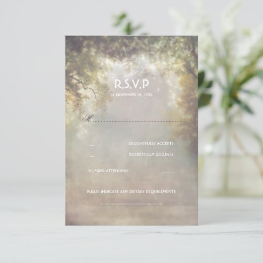 Rustieke Woodland Tree Lights Wedding RSVP Kaartje (Staand voorkant)
