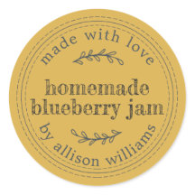 Rustieke zelfgemaakte bosbessengelei kan geel oker