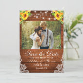 Rustieke Zonnebloem Bloemstuk Houten Slingerlichte Save The Date (Staand voorkant)